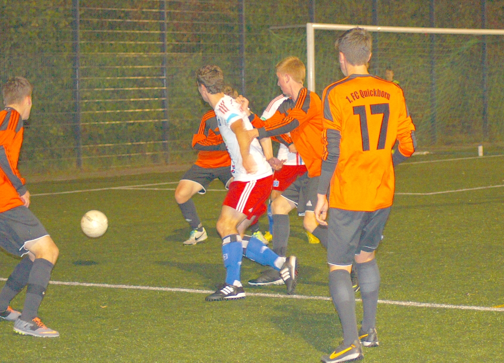 pr fcq vs hsv 005 ueberzahl im strafraum